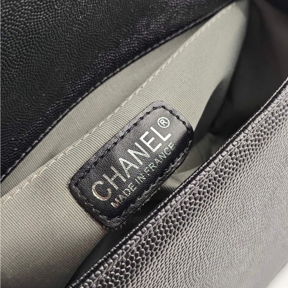 CHANEL Black Quilted Leather Boy Flap Shoulder Bag with Silver Hardware - Picture 9 of 9